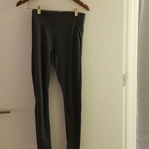 Lunya pocket leggings. Charcoal